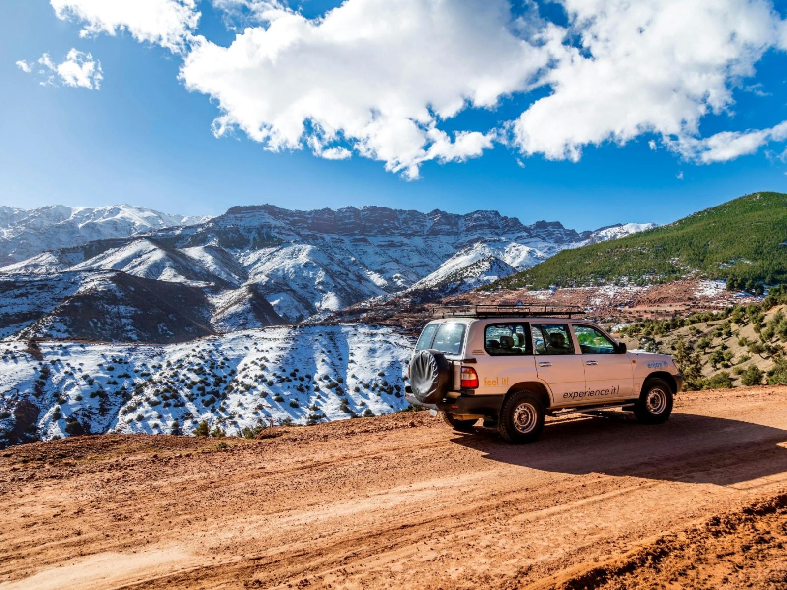 thumb_17186300_cover_header